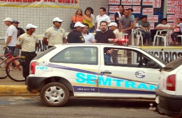 Sindicato dos bancários denuncia que Semtran age com intransigência e comprova tendência da ‘indústria da multa’ - Fotos