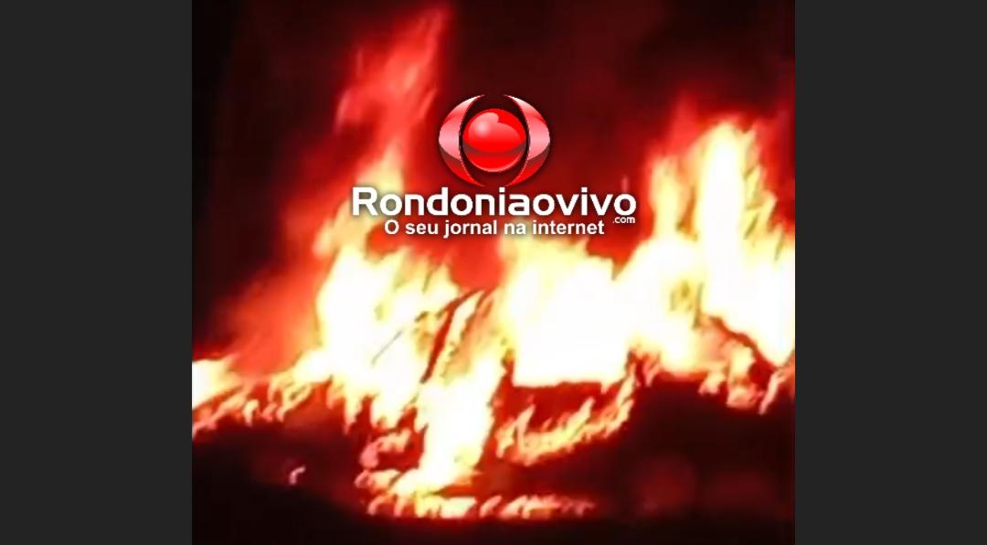 VÍDEO: Carro é completamente destruído por incêndio na Jorge Teixeira