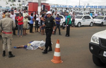 FATALIDADE - Idoso morre atropelado por táxi em frente ao Hospital de Base - FOTOS