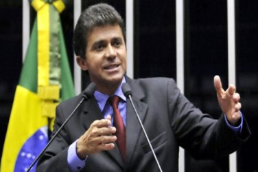 TJ mantém condenação de danos morais ao ex-senador Expedito Júnior