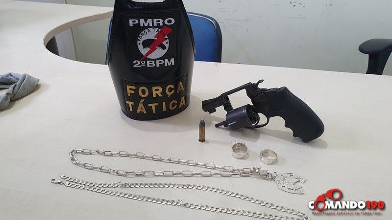 PATRULHANDO: PM apreende arma de fogo roubada que estava sendo comercializada