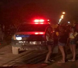 PERDOOU: Mulher agredida tenta impedir prisão de marido na zona Leste