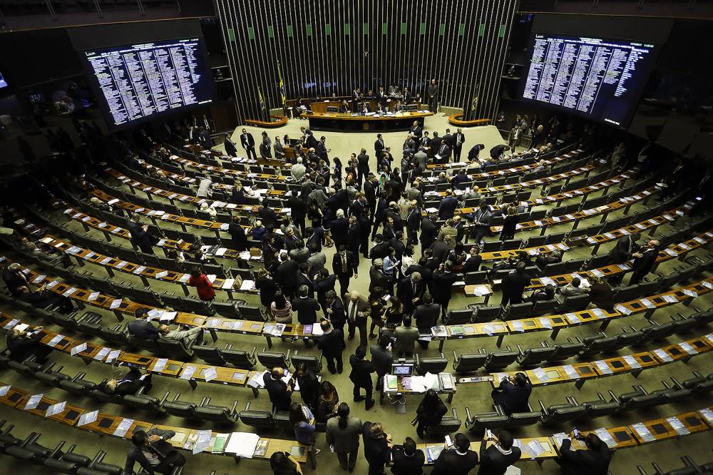 Apesar de fim do recesso, Congresso só iniciará trabalhos dia 5