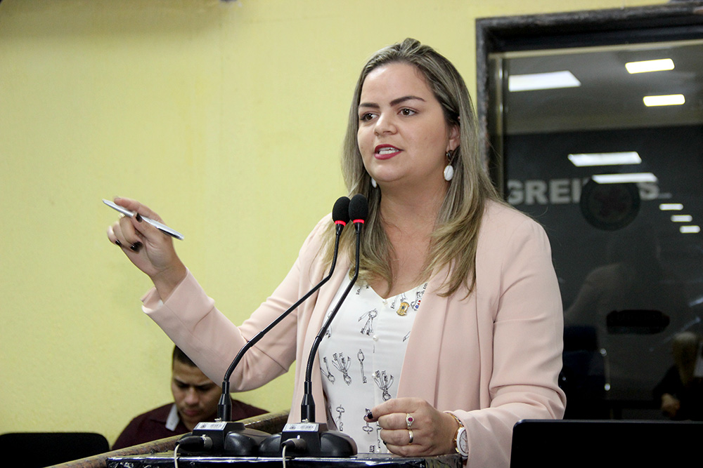 UPA SUL: Pacientes se revoltam por falta de médicos e Ada Dantas exige providências