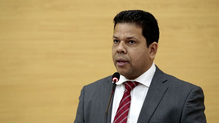 DOR DE CABEÇA: Deputado Jair Montes tem celular clonado e WhatsApp o alerta