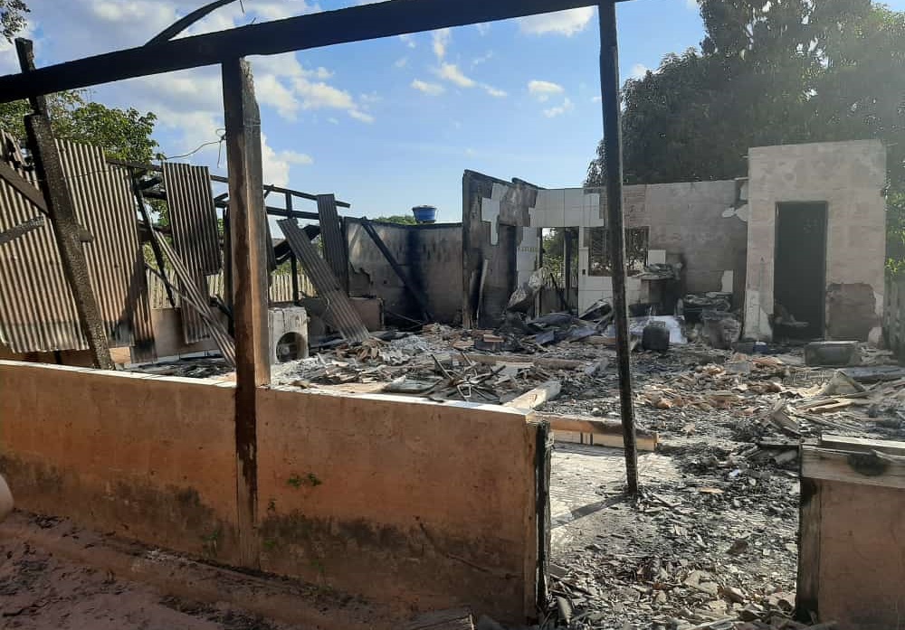 TRAGÉDIA: Família se reúne para festa de aniversário do filho e tem casa incendiada em RO