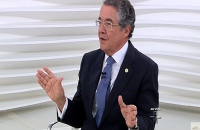 Marco Aurélio Mello é questionado sobre foro privilegiado à Lula