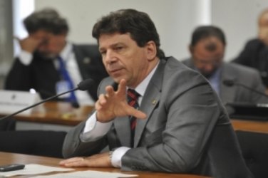 STF condena senador Ivo Cassol por fraude em licitação - VÍDEO