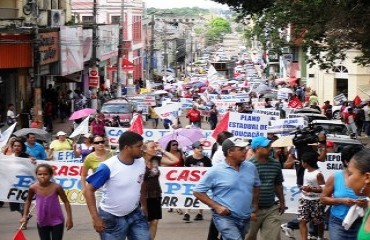 GREVE – Professores protestam em frente ao Palácio Getúlio Vargas – Fotos e vídeo