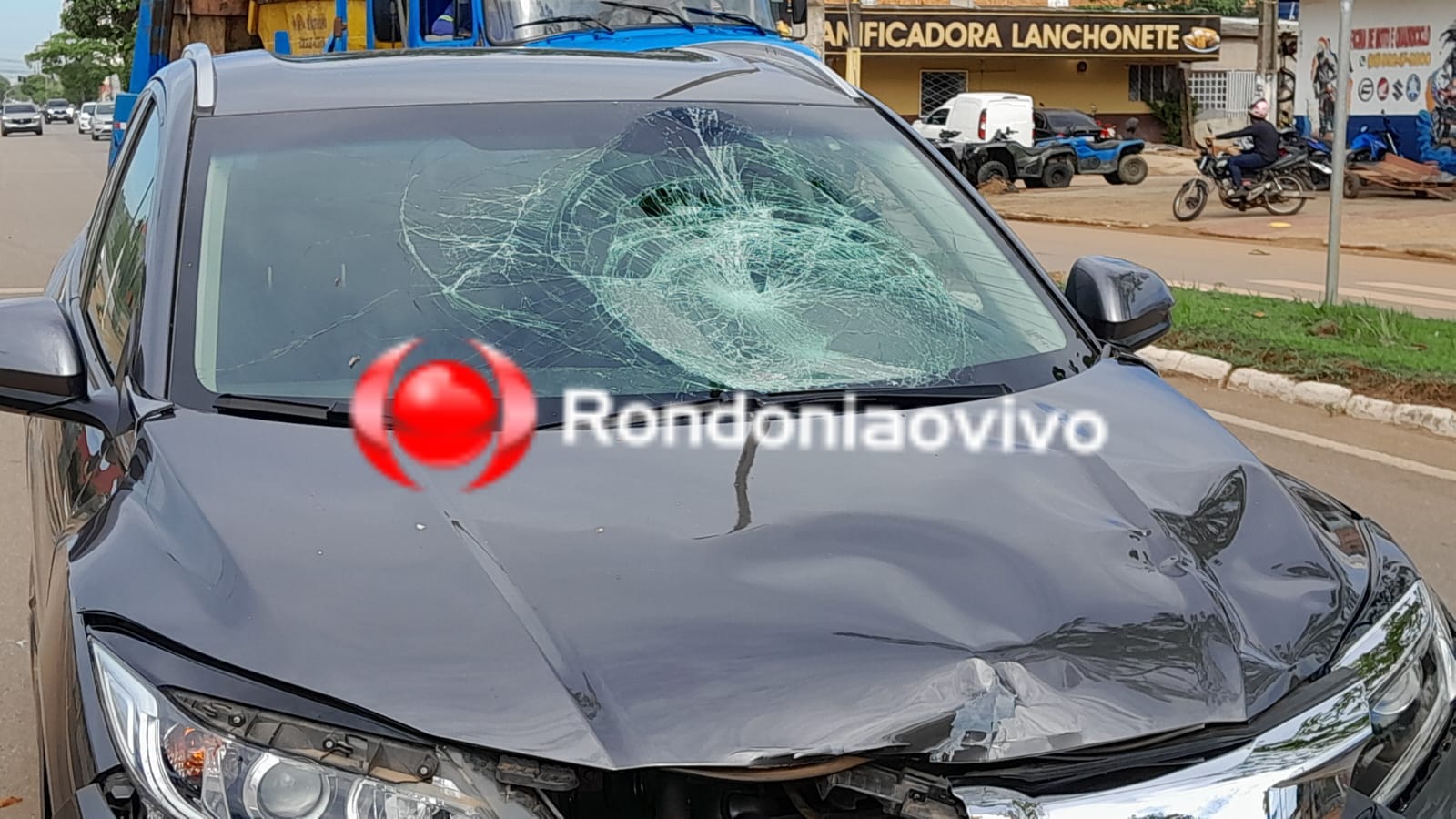 ESTADO GRAVE: Idoso é atropelado por carro quando atravessava faixa de pedestre 