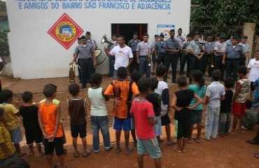 Associação do bairro São Francisco encerra com festa a “Semana da Criança” – Confira fotos