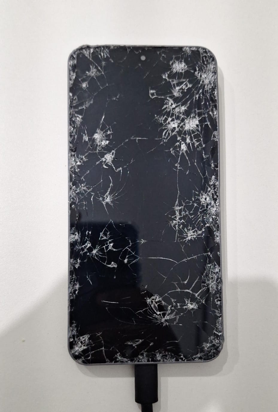 QUEM PERDEU?: Celular Samsung perdido na avenida Rio de Janeiro é encontrado e aguarda dono