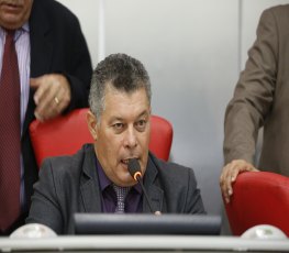 Deputado Edson Martins pede melhorias para municípios ao DER