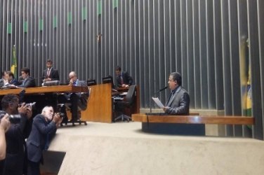 Nélio Alencar faz pronunciamento sobre crise hídrica do país em Brasília