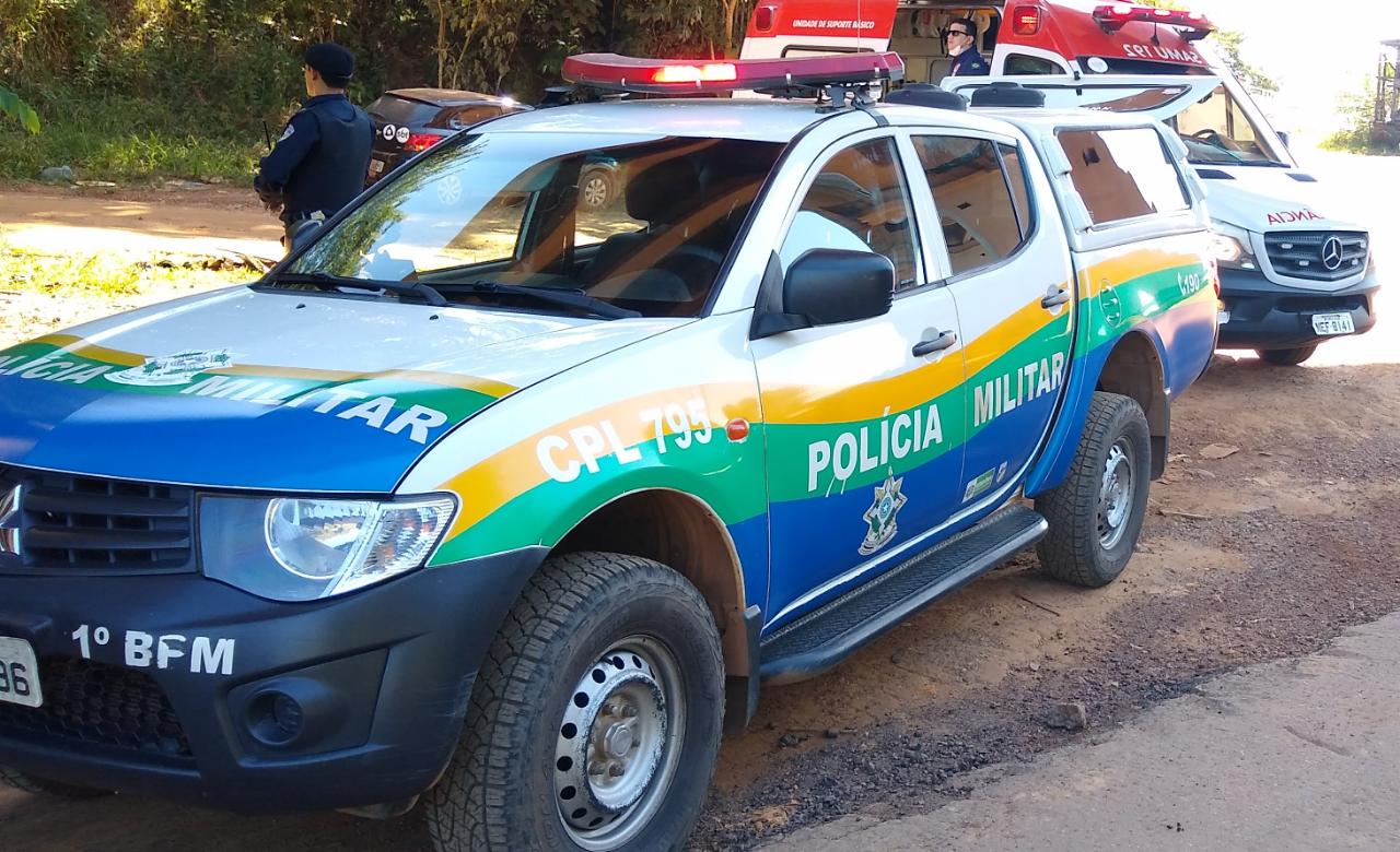 TIRO NO OLHO: Trabalhador é baleado por criminoso durante assalto na zona Leste