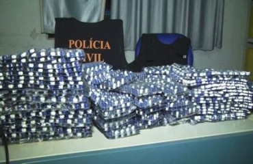 Polícia Civil prende duas pessoas acusadas de contrabando internacional de medicamentos