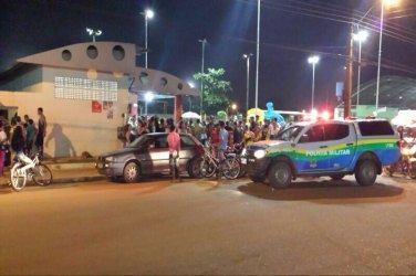 Jovem é baleado em praça na zona Leste