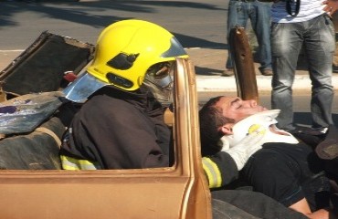 Dia do Bombeiro é comemorado com demonstração de resgate em Ariquemes