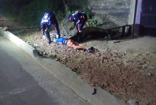 Adolescente é assassinado com tiro no pescoço na região central