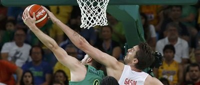 OLIMPÍADAS 2016 - Brasil sofre no basquete, mas bate a Espanha por um ponto
