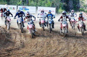 MOTOCROSS - Público prestigia mais uma etapa do estadual em São Miguel do Guaporé