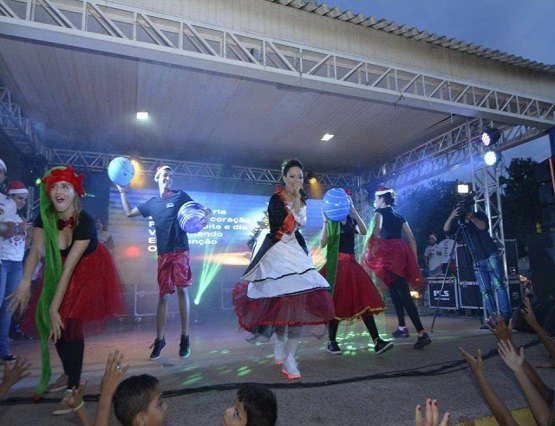 Natal Divertido apresenta superprodução com Kira Garcêz