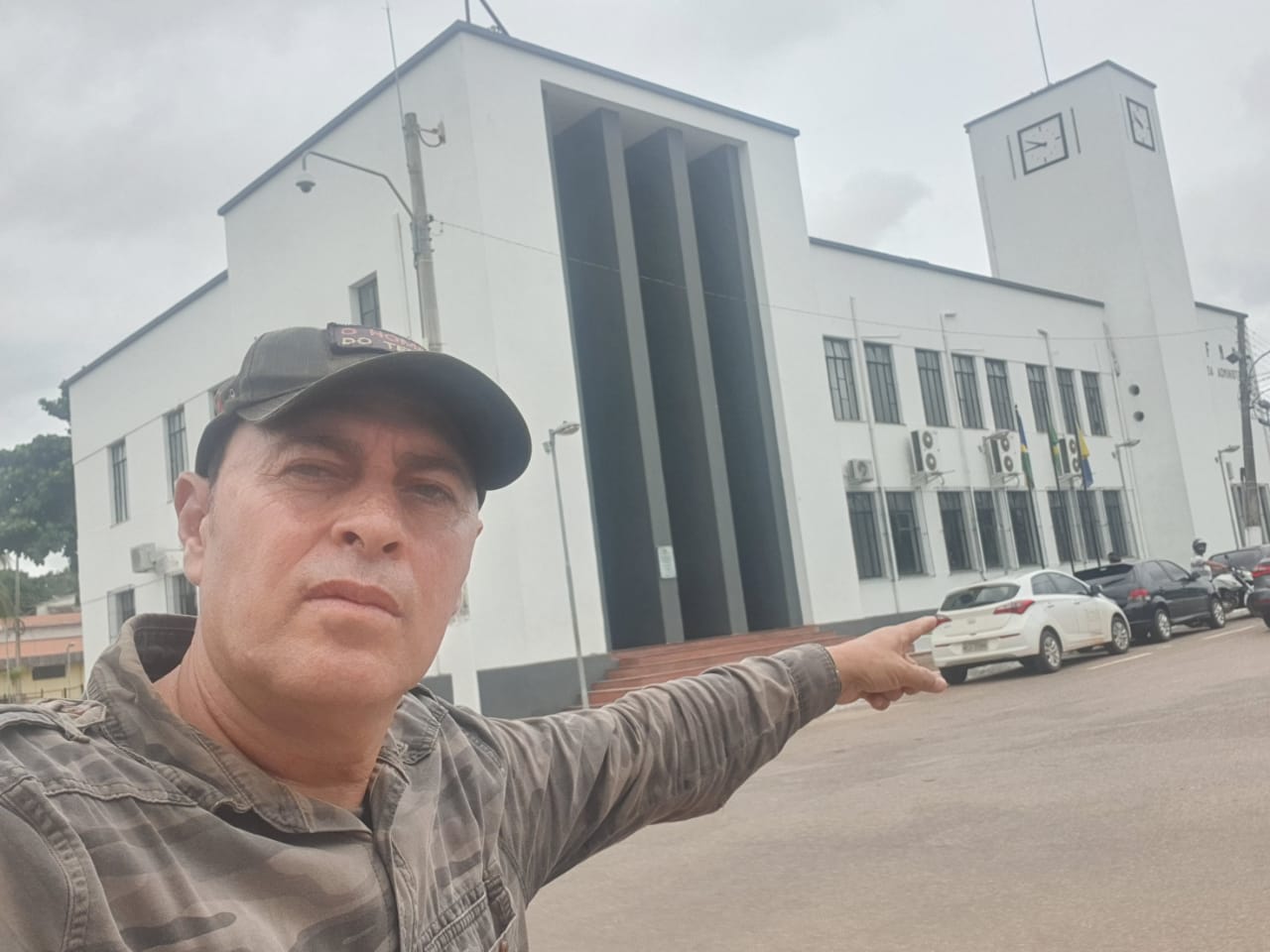 CENSURADO: Repórter do Rondoniaovivo é barrado em reunião na Prefeitura