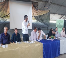 Raupp discute políticas públicas para inserção de jovem rural