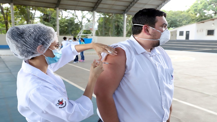 PORTO VELHO: Dose de reforço para os profissionais da saúde começa neste sábado (25)