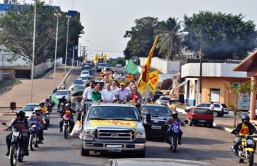 Eleições 2010 – Valdir Raupp comanda maior manifestação eleitoral da história de Porto Velho