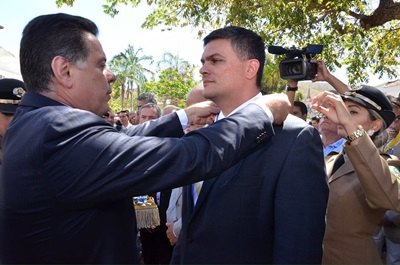 Presidente da Fiero é condecorado com a Ordem do Mérito pelo Governo de Goiás
