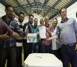 Maurão prestigia ordem de serviço para revitalização do Cedel do Ulisses