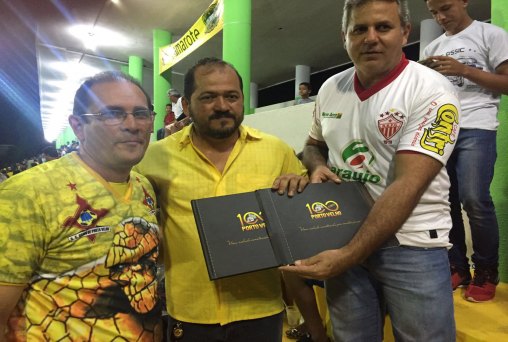 Cordialidade: Governo e Genus homenageiam presidente do Rio Branco FC