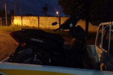 Denúncia leva polícia a recuperar moto logo depois de ser furtada