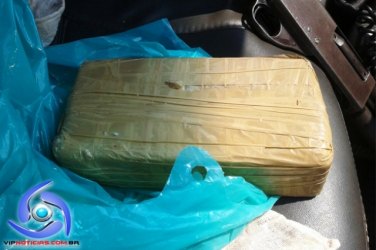 CACOAL – PM prende casal transportando 1 kg de maconha 