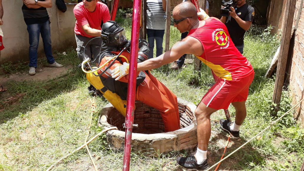 URGENTE: Denúncia de corpo em poço de residência mobiliza equipes da segurança pública