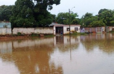 Moradores da zona Sul da capital sofrem com alagamentos devido a rede de esgotos mal feita - VÍDEO