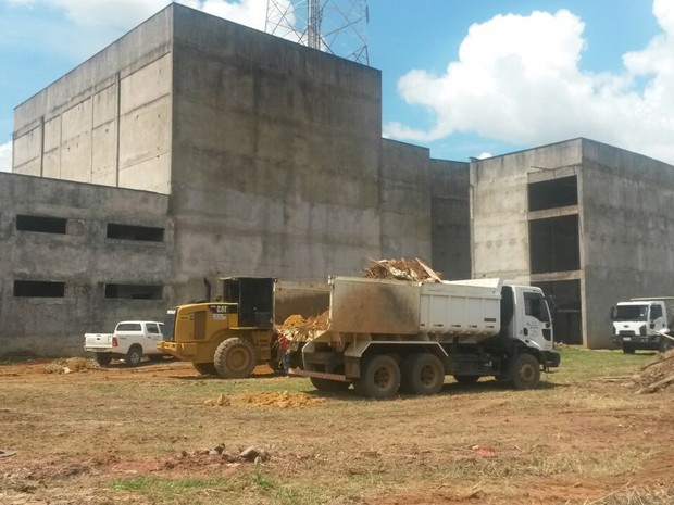 CULTURA: Após cinco anos, obra do teatro de Ariquemes será retomada