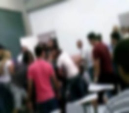 Acadêmicos se agridem dentro da sala de aula durante apresentação de trabalho