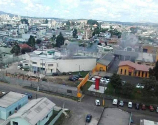 TERROR - Presos iniciam rebelião em Santa Catarina