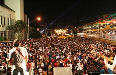 Mais de 30 mil pessoas comparecem ao 1º Reveillon da Paz nas ruas de Porto Velho – Confira fotos