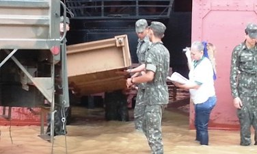 Exército transfere restante das peças do acervo da EFMM que estava se perdendo em galpão alagado - FOTOS