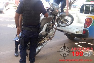 PM recupera motocicleta roubada de jovem que foi executado a tiros