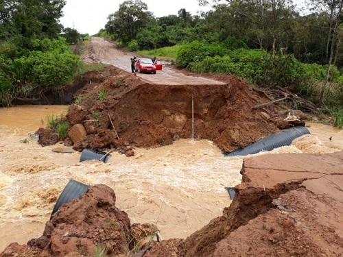 PIRES DE SÁ: Prefeitura decreta estado de emergência para construir ponte sobre rio