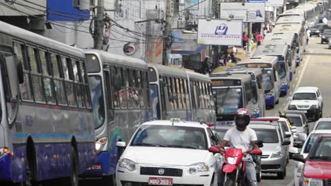 Consórcios esclarece paralisação de ônibus