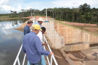 Governador participa de inauguração de usina 