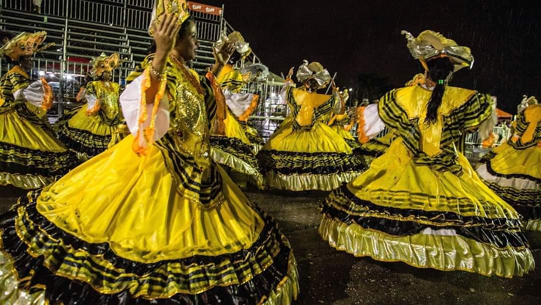 Desfile especial da escola de samba Asfaltão neste sábado na tenda do Tigrão