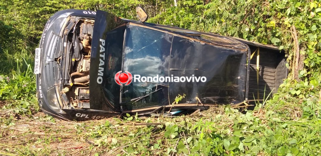 CAPOTAMENTO: Viatura da PM se envolve em grave acidente em rodovia de Rondônia