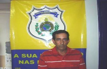 Homem é preso com 17 kg de cocaína e armamento pesado