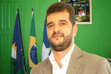 Prefeito Marinho, de Machadinho, é empossado presidente da Arom